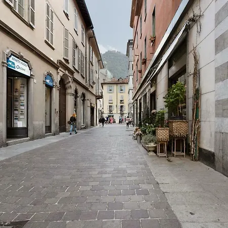 Palazzo Ungari - Bymyhomeincomo Lejlighed Como